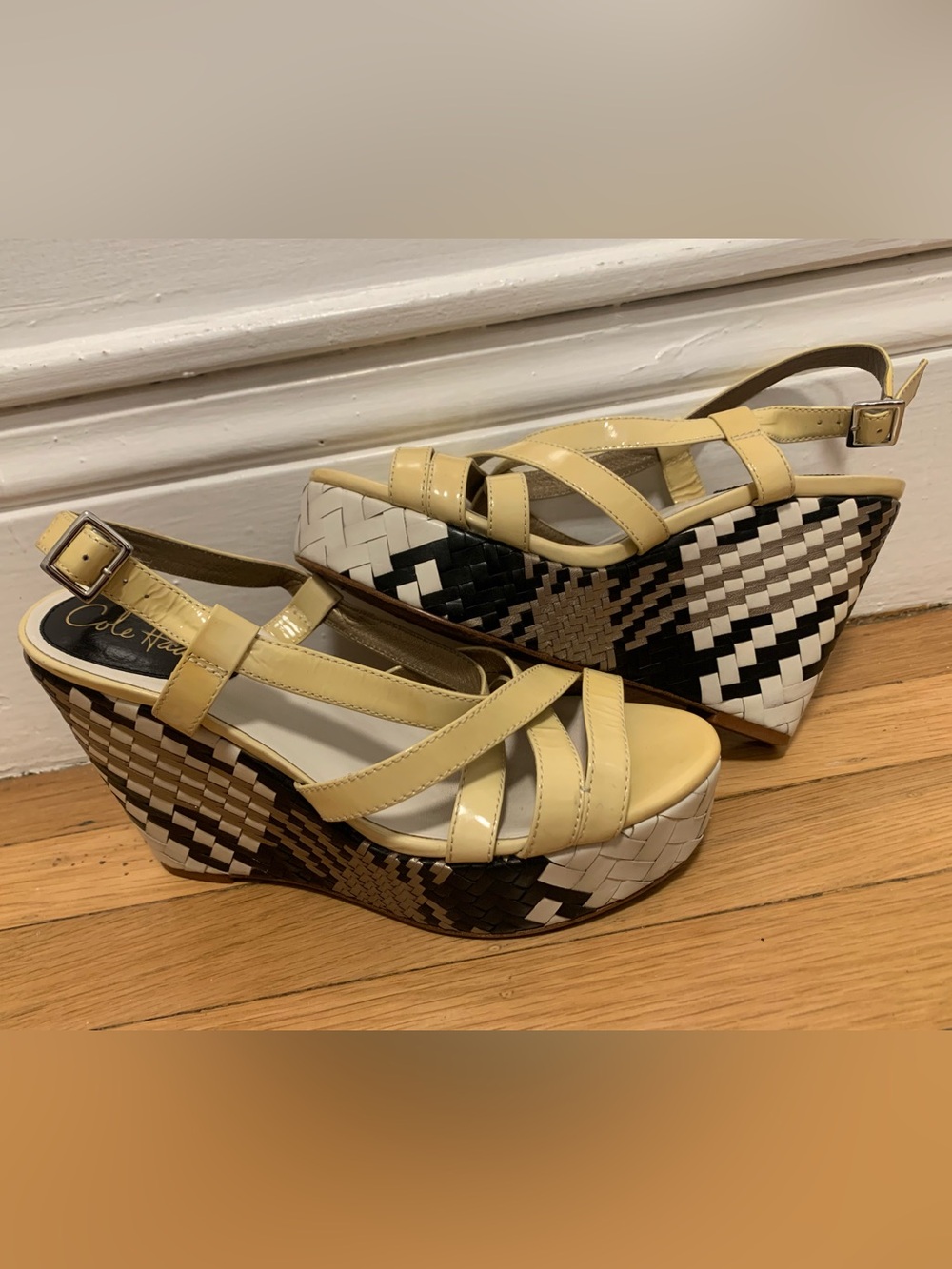 EUC Cole Haan Multi Black/White Woven Hi Wedge Platform Yellow Sandals Size 8.5M - Picture 4 of 14